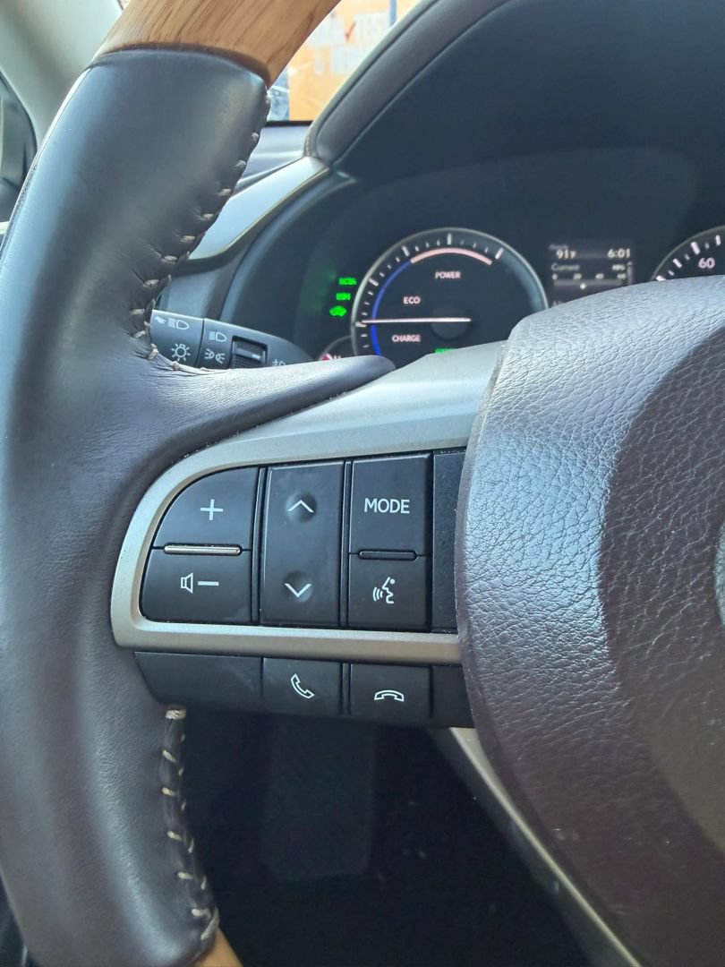 Used 2017 Lexus RX 450h AWD image 20