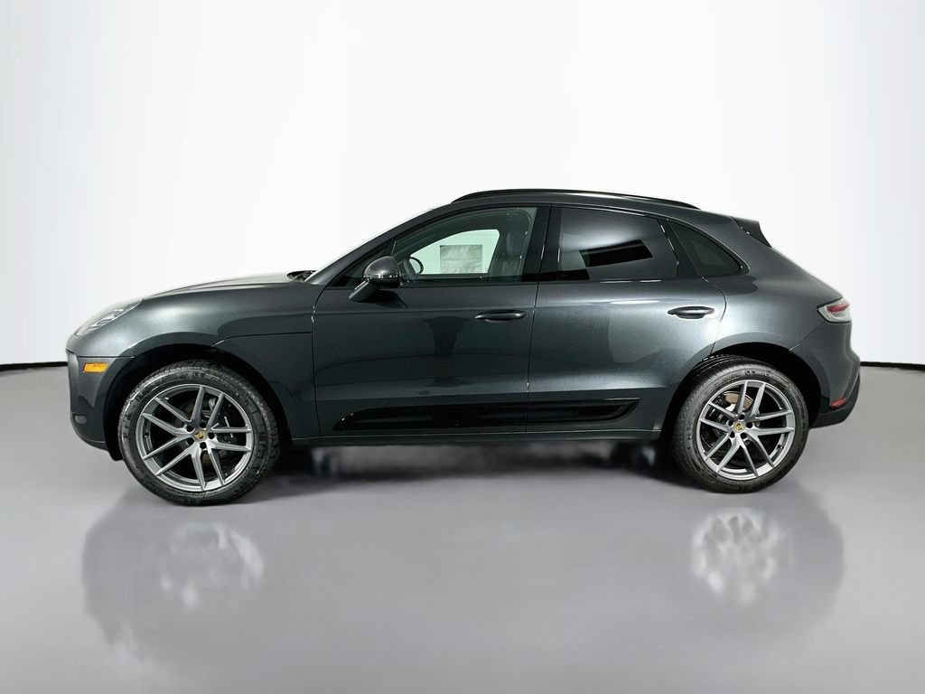 Certified 2026 Porsche Macan AWD/4WD image 2