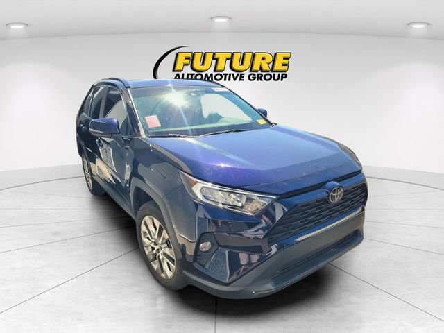 Used 2020 Toyota RAV4 XLE Premium image 1