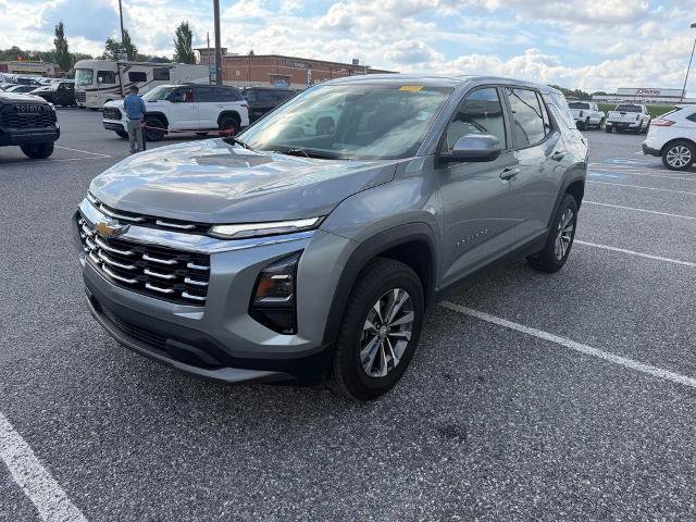Used 2026 Chevrolet Equinox LT FWD image 4
