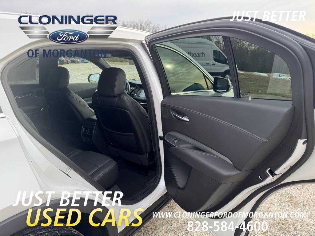 Used 2023 Cadillac XT4 Premium Luxury image 14