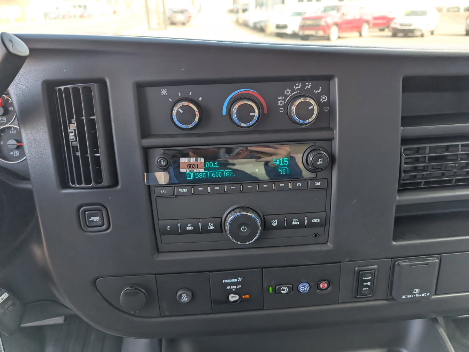 New 2024 Chevrolet Express 3500 1WT w/ Power Convenience Package image 10