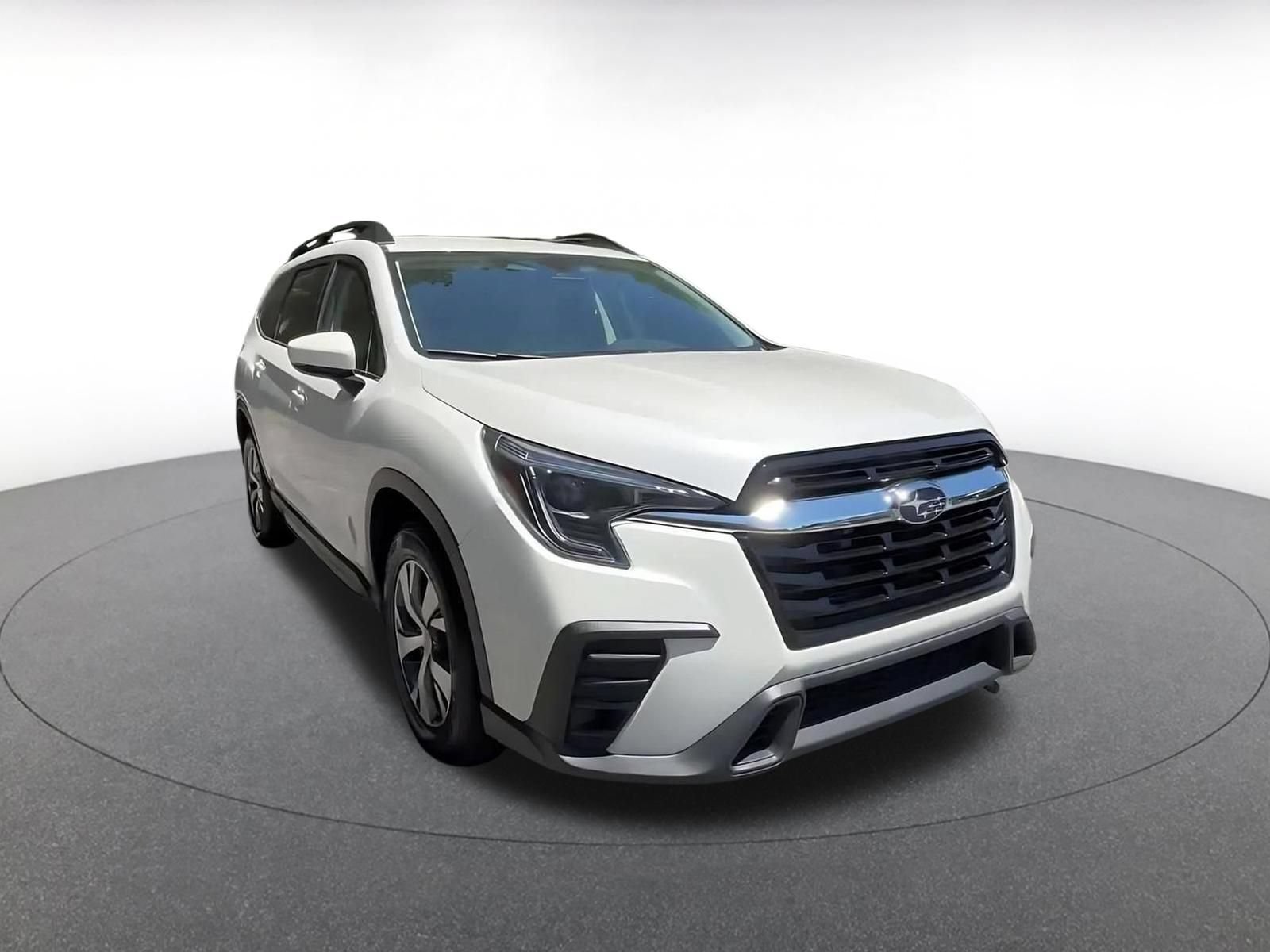Used 2024 Subaru Ascent Premium w/ Convenience Package AWD/4WD image 3