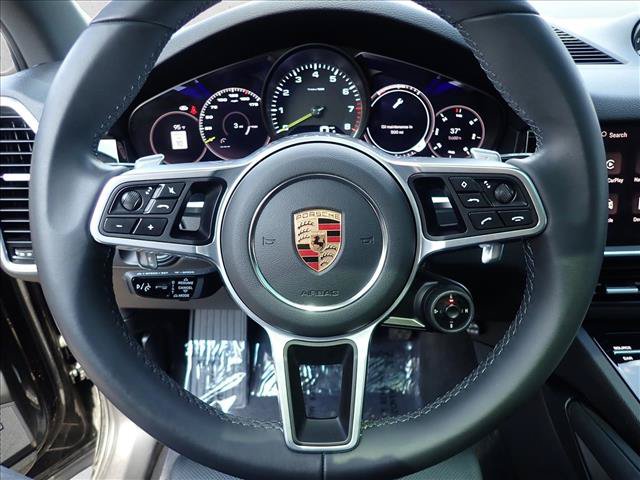 Used 2023 Porsche Cayenne Platinum Edition AWD/4WD image 14