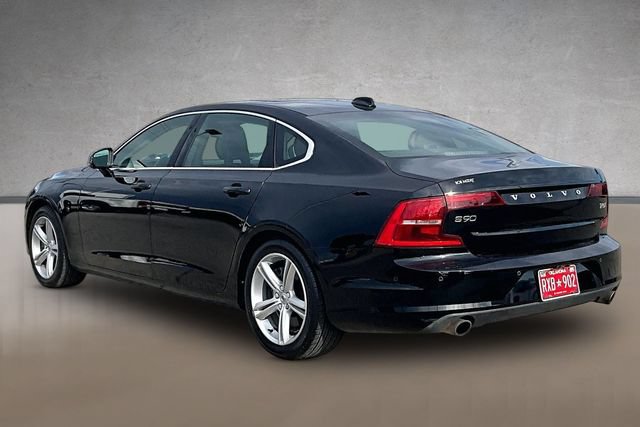 Used 2018 Volvo S90 T5 Momentum w/ Convenience Package AWD/4WD image 9