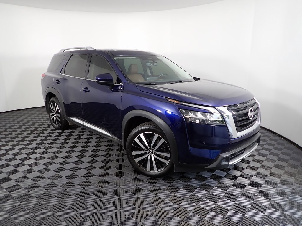 Used 2024 Nissan Pathfinder Platinum image 6