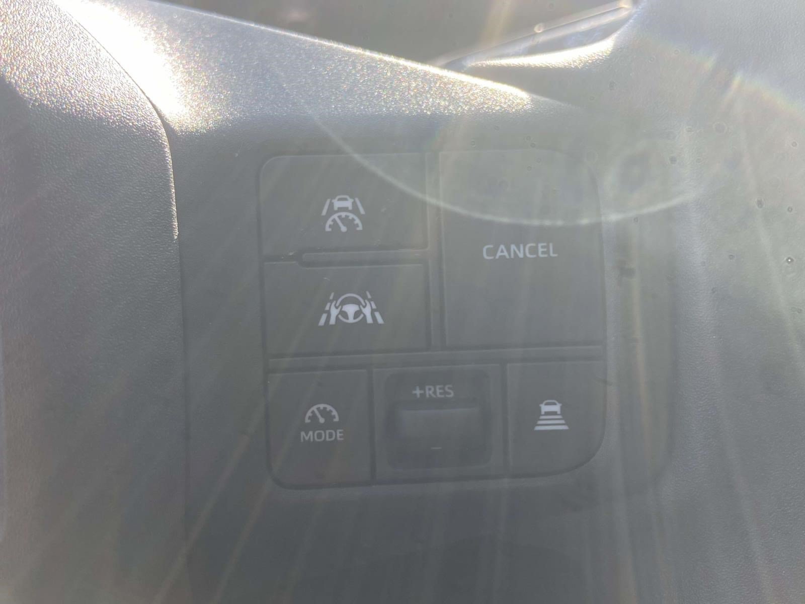 Used 2026 Toyota RAV4 LE AWD/4WD image 23