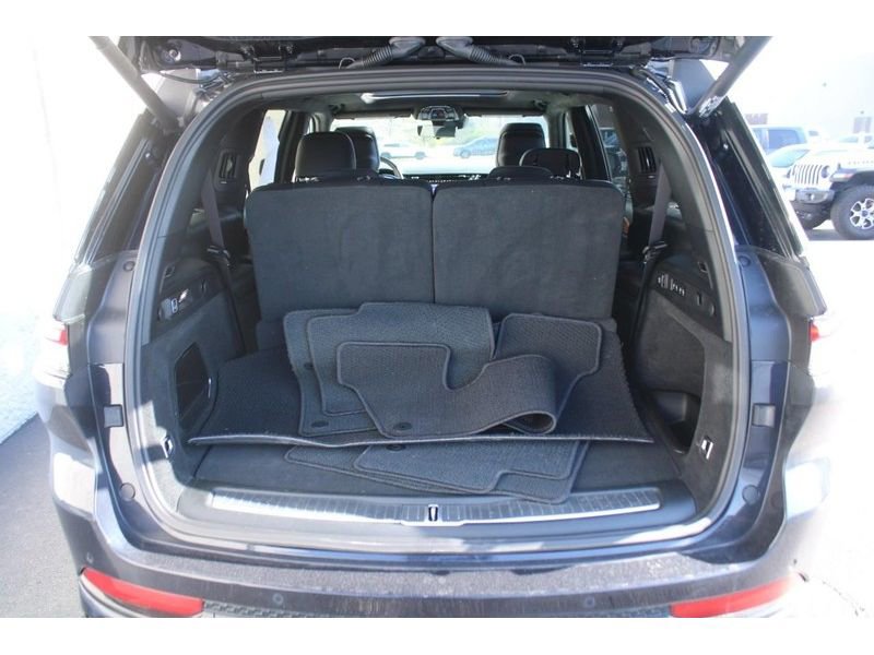 Used 2024 Jeep Grand Cherokee L Summit image 7