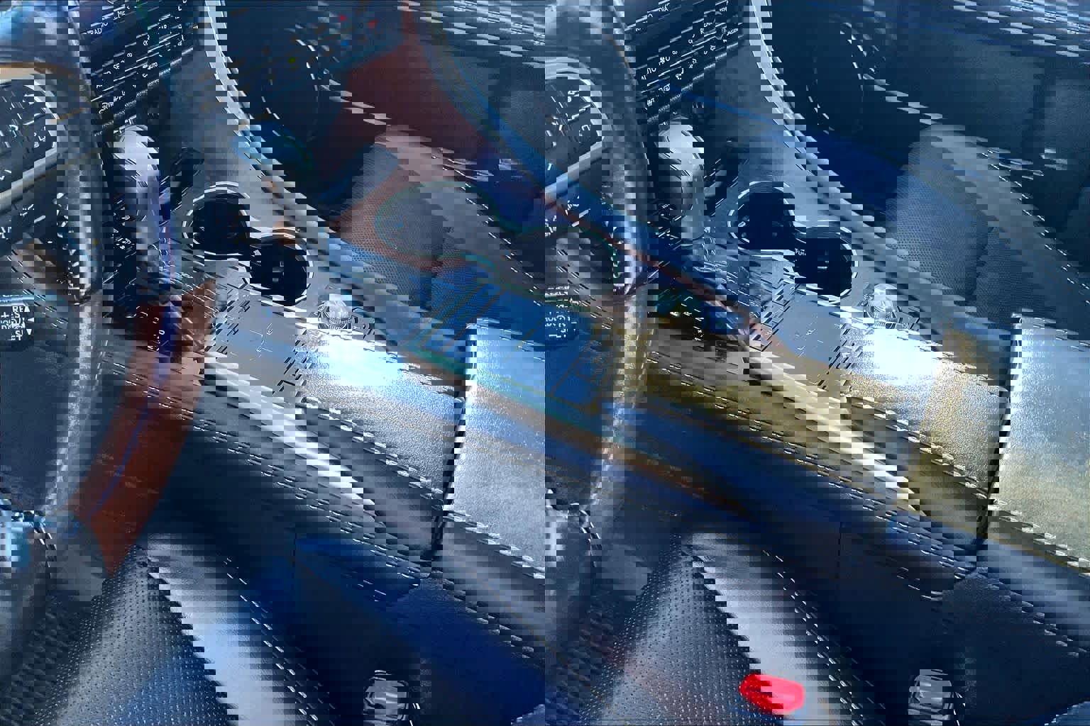 Used 2021 Lexus RX 350L Premium w/ Premium Package image 15