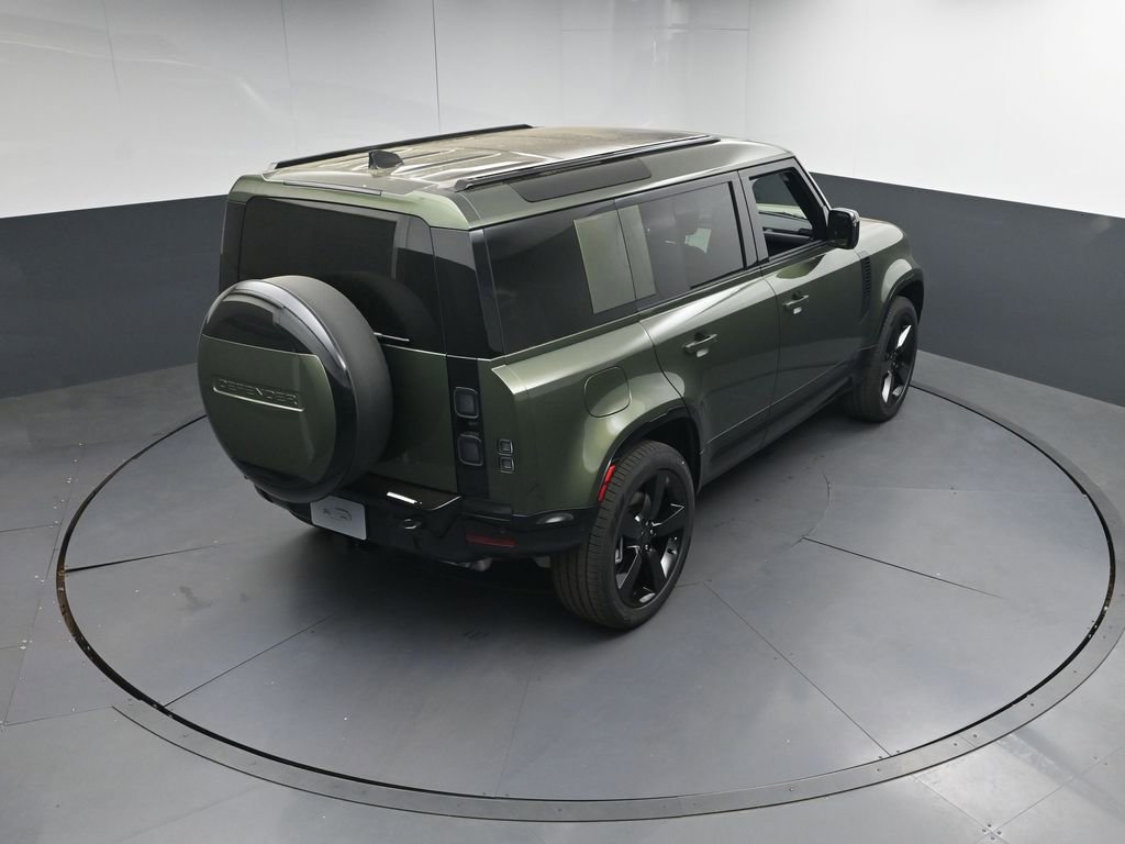 New 2026 Land Rover Defender 110 X-Dynamic SE AWD/4WD image 34
