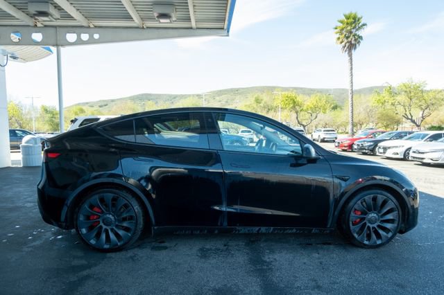 Used 2023 Tesla Model Y Performance image 4