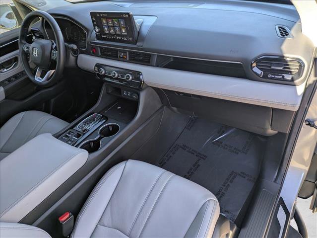 Used 2025 Honda Pilot Touring image 25