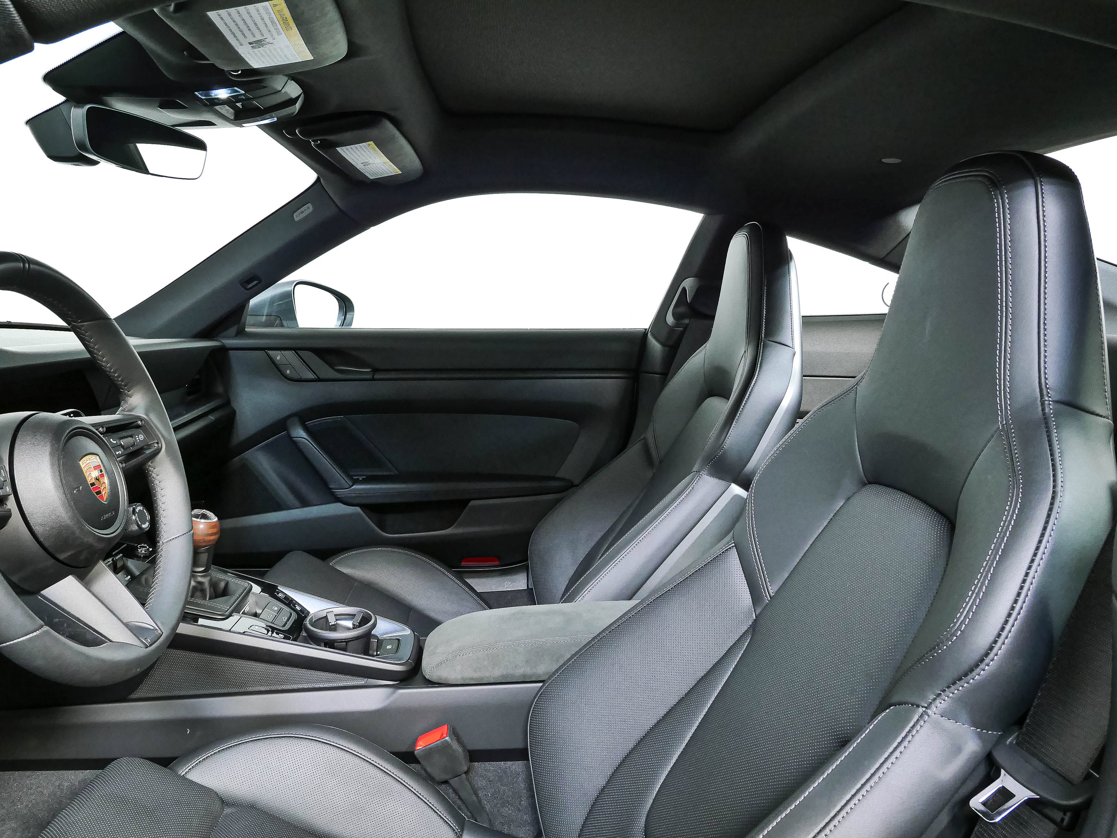 Certified 2025 Porsche 911 Carrera RWD image 5