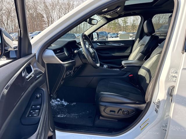 Used 2022 Jeep Grand Cherokee Altitude image 30