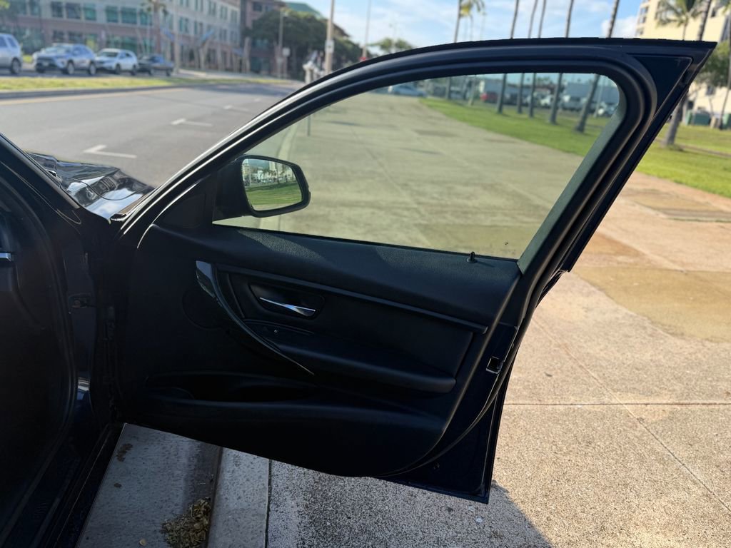 Used 2015 BMW 328i Sedan RWD image 15