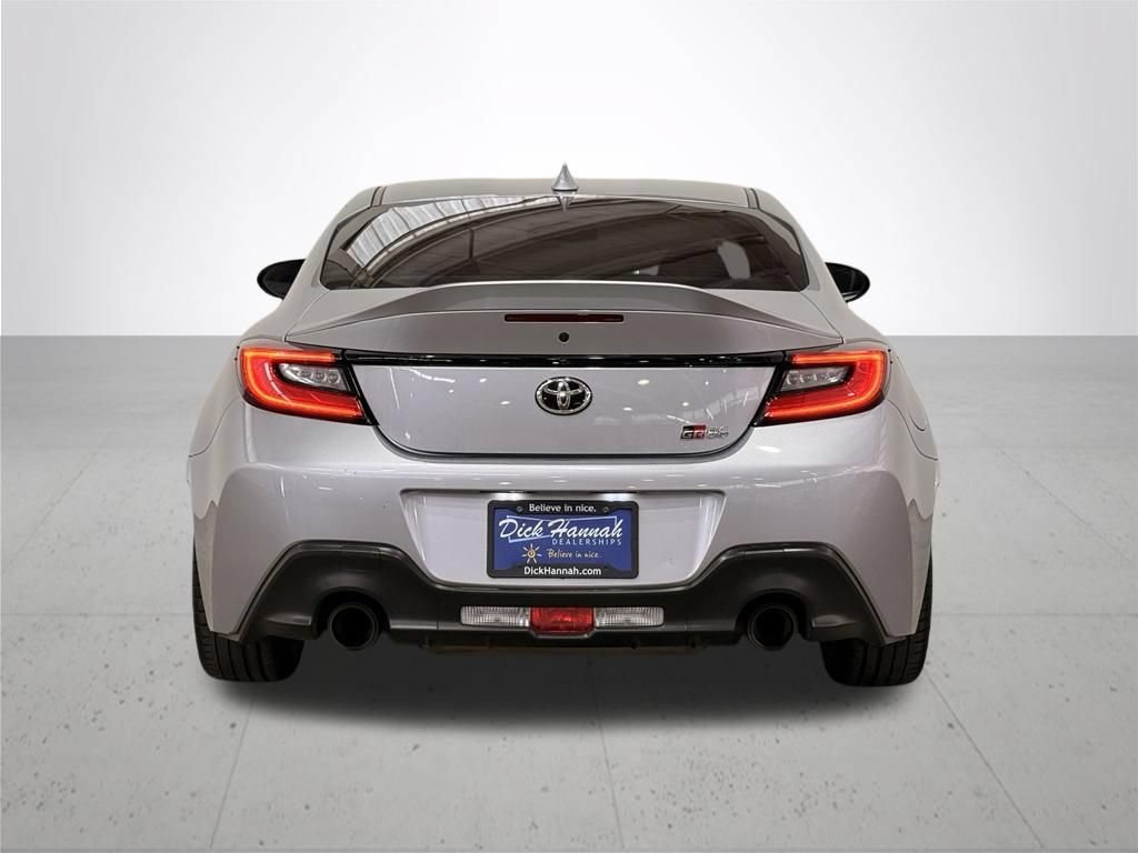 Used 2023 Toyota GR86 Premium RWD image 11