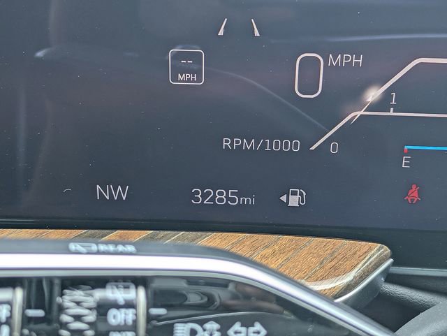 Certified 2026 Cadillac Escalade Platinum Sport w/ LPO, ONYX Package AWD/4WD image 34