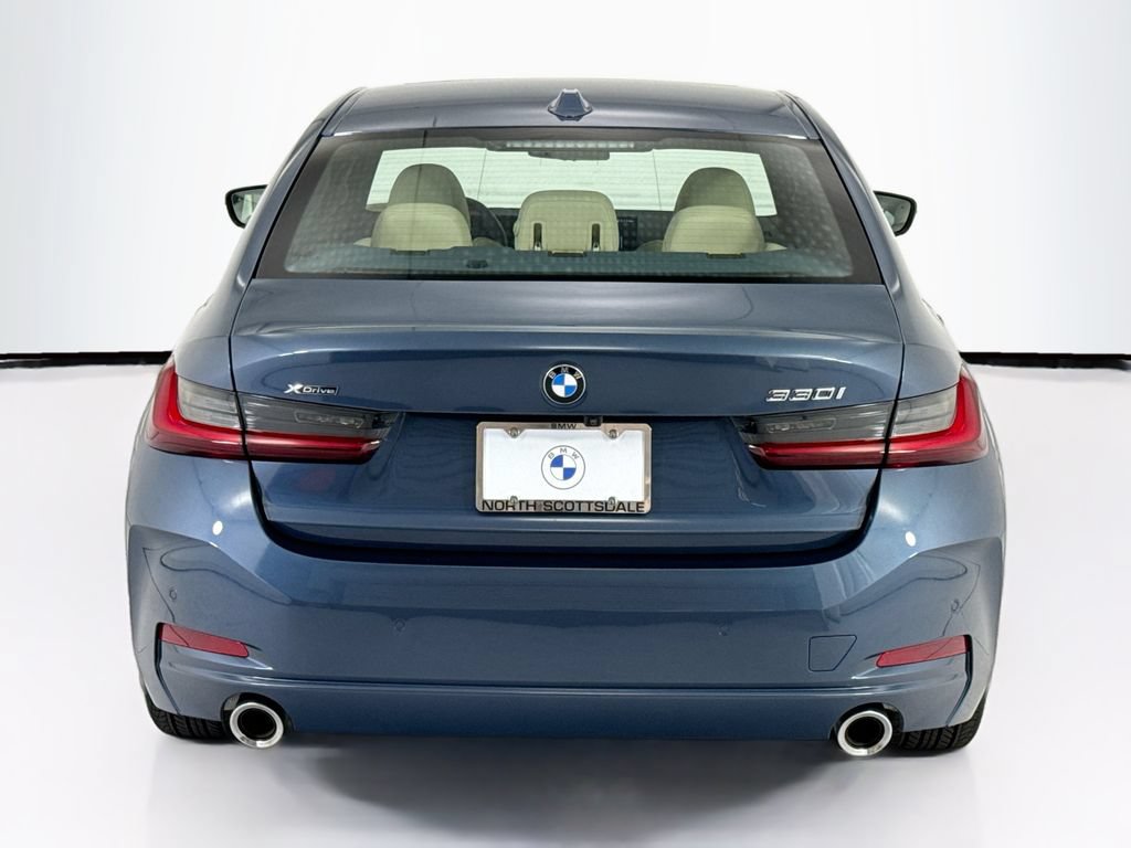 Certified 2025 BMW 330i xDrive Sedan w/ Premium Package AWD/4WD image 6