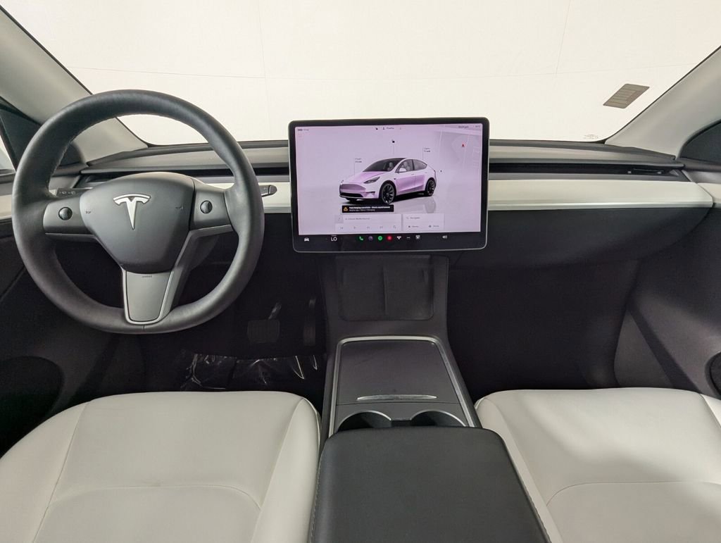 Used 2023 Tesla Model Y Long Range image 14