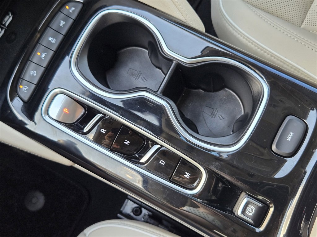 Used 2023 Buick Envision Avenir image 19