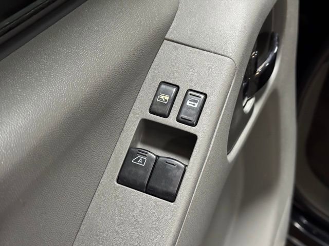 Used 2006 Nissan Frontier XE w/ (G01) XE Preferred Pkg image 14