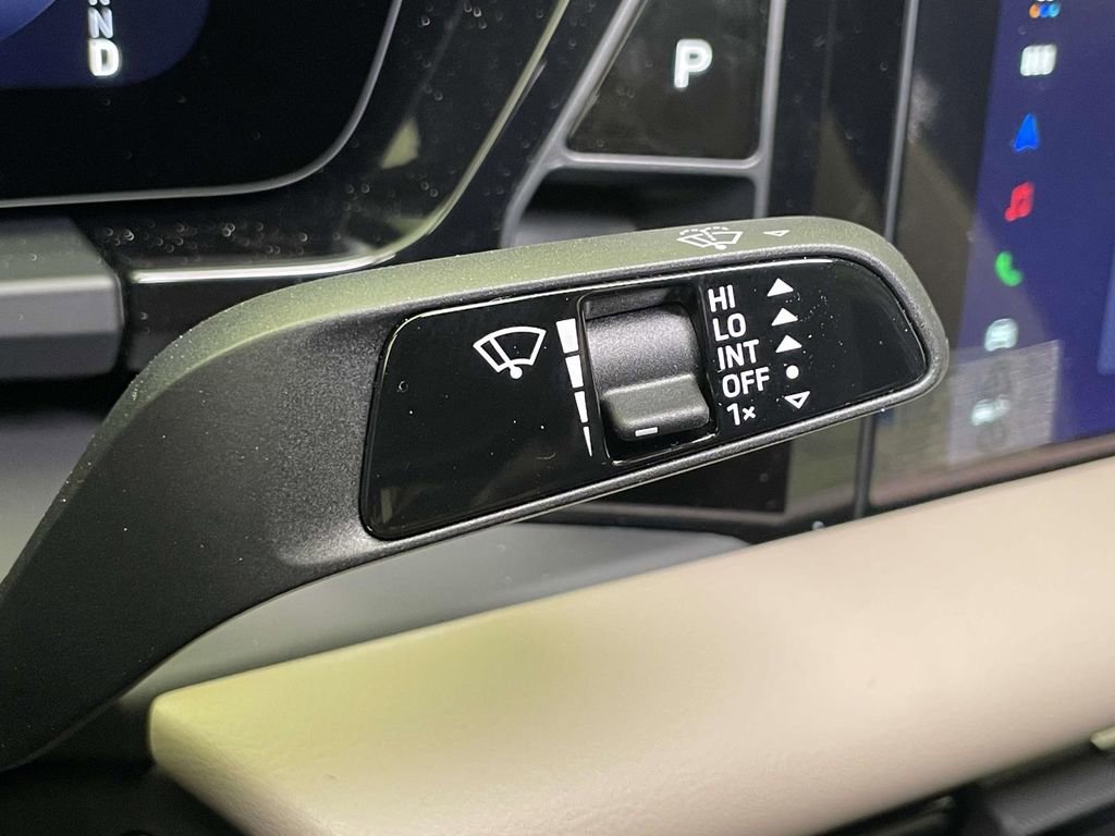 New 2026 Porsche Macan 4 Electric image 43