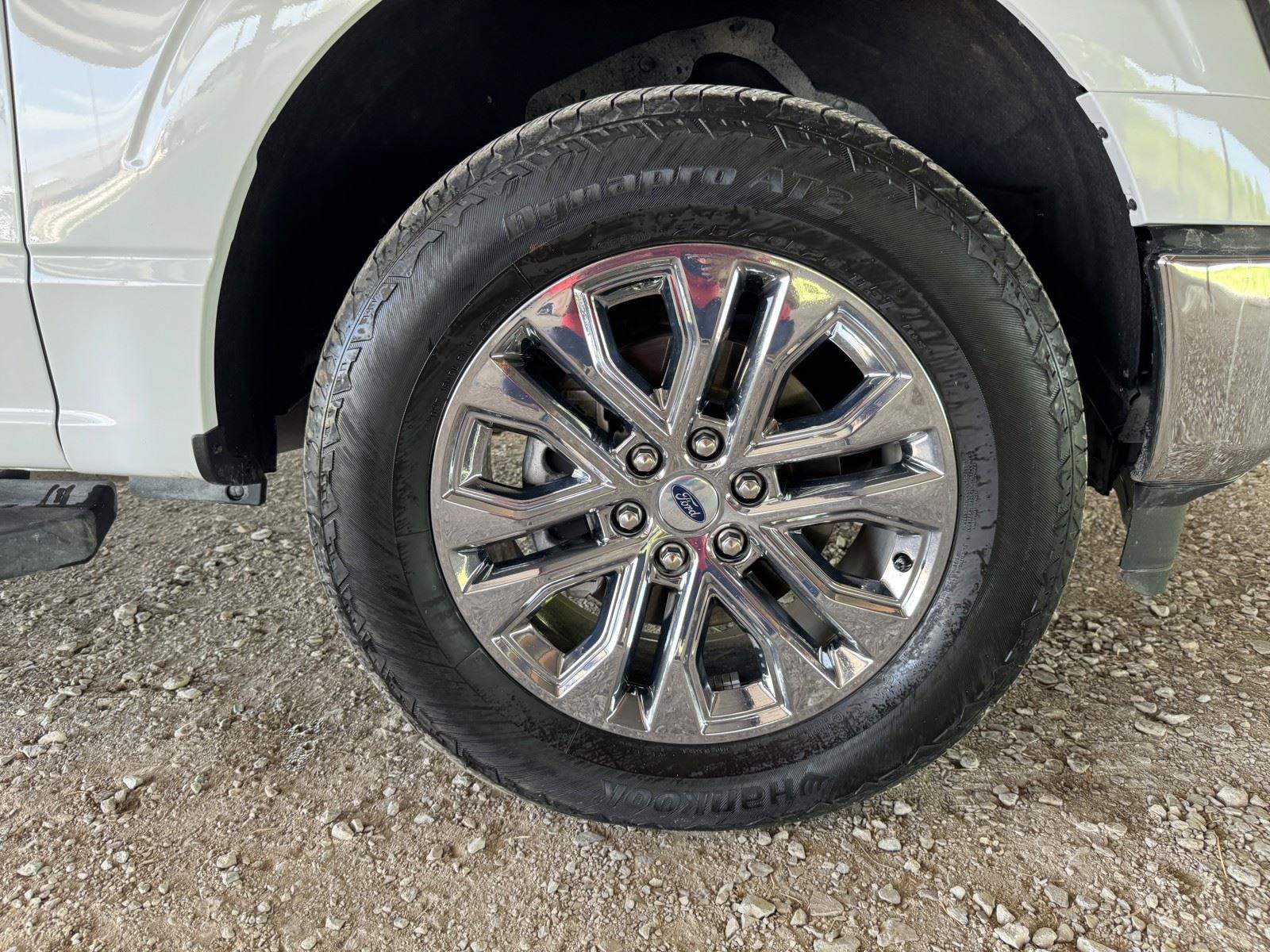 Used 2024 Ford F150 Lariat w/ Tow/Haul Package AWD/4WD image 50