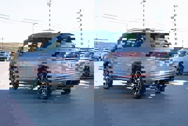 New 2026 Volkswagen Atlas SEL Premium R-Line image 4