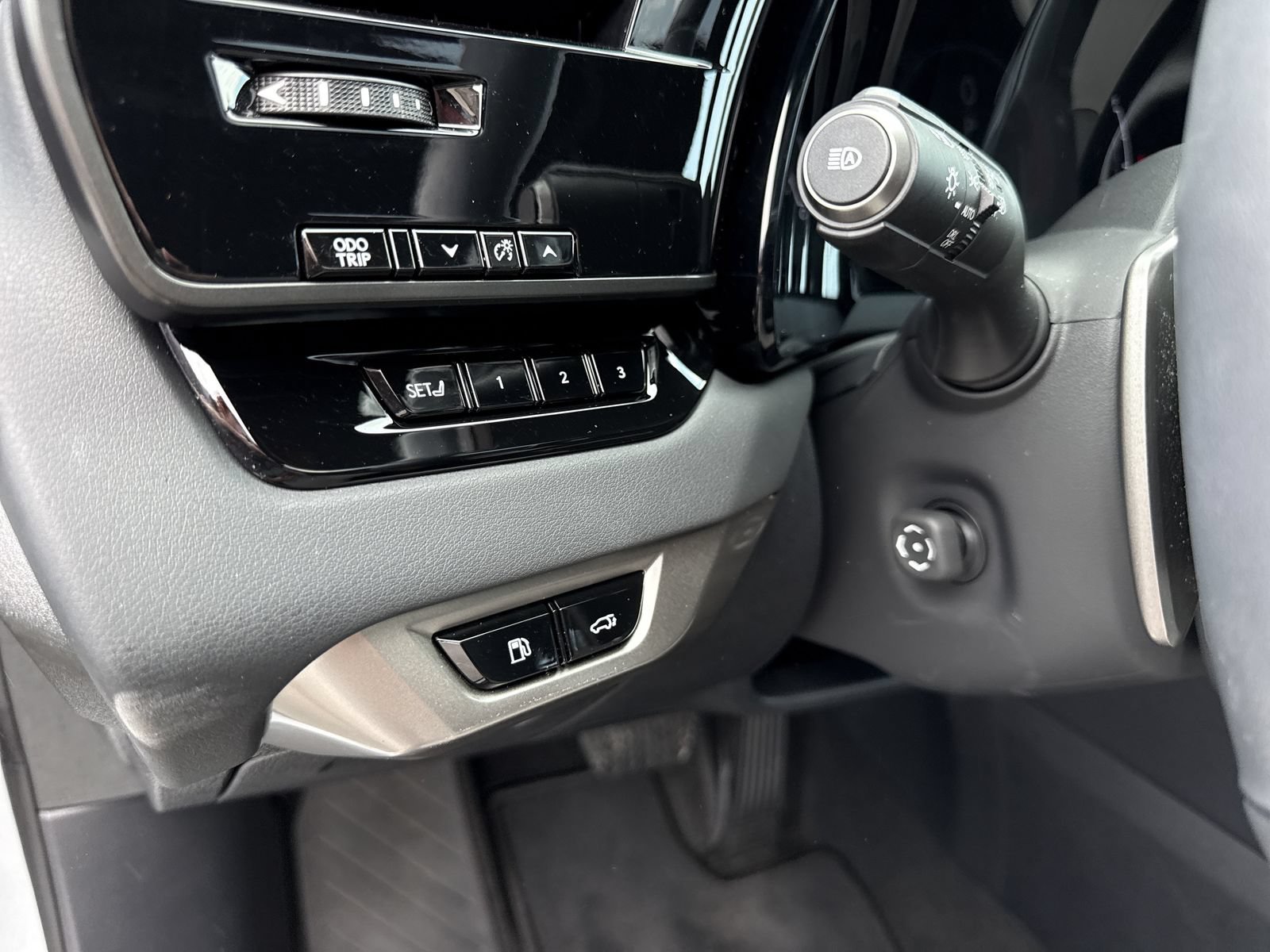 Used 2024 Lexus RX 350 Premium Plus w/ Convenience Package FWD image 17