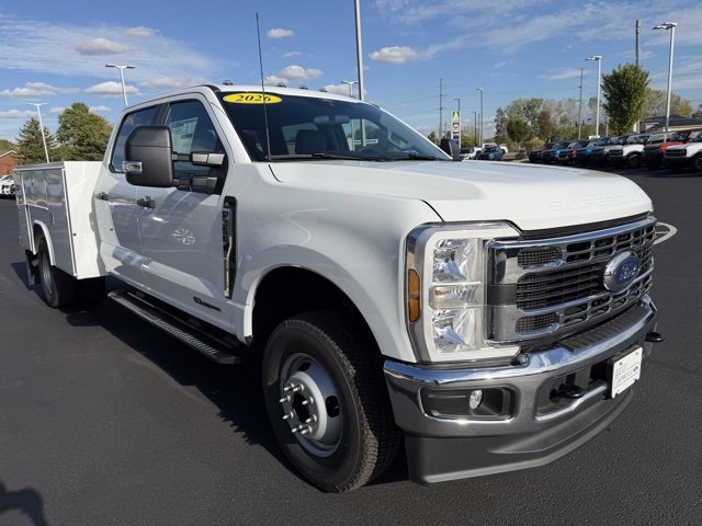 New 2026 Ford F350 XL w/ XL Chrome Package image 4