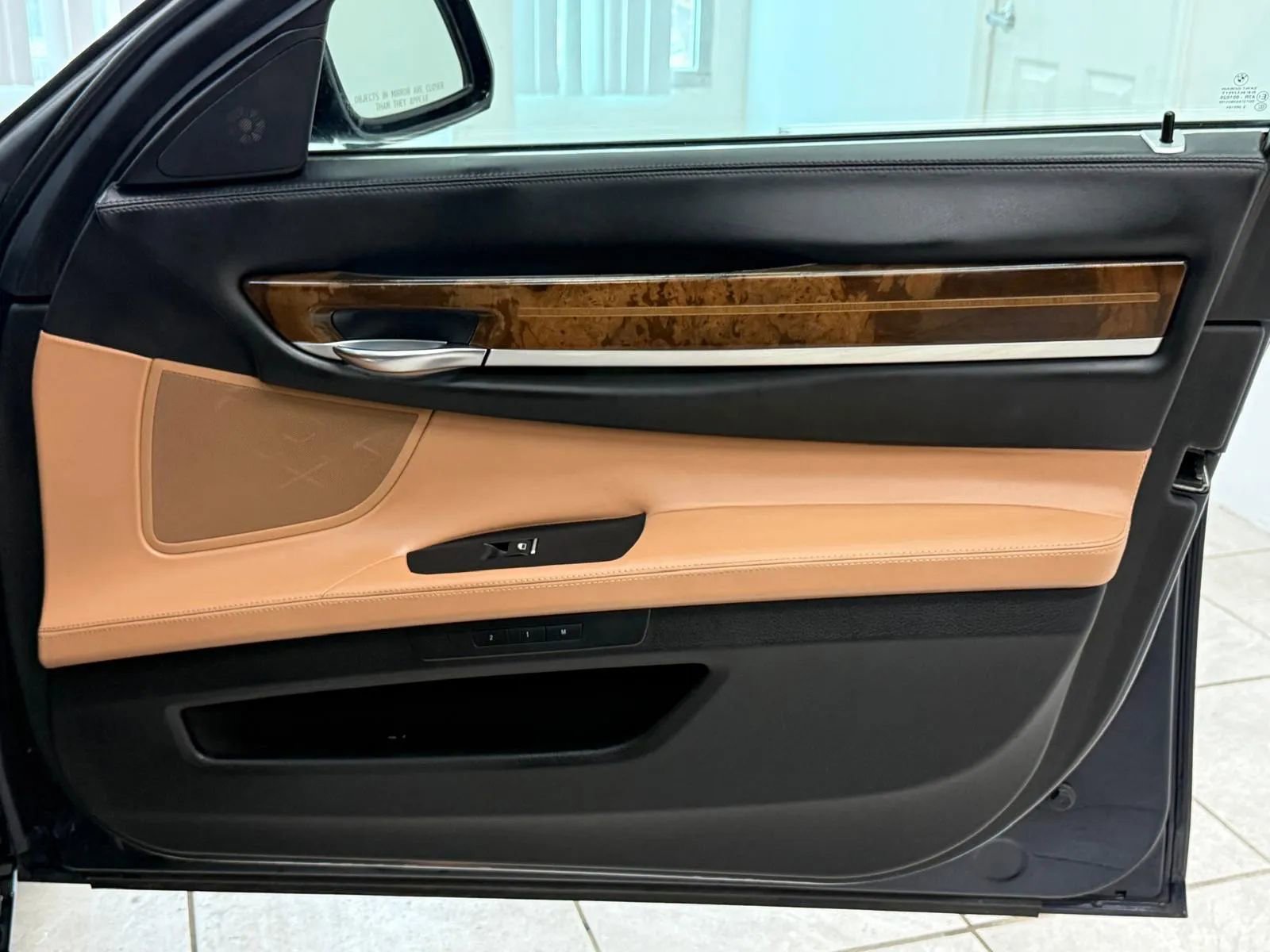 Used 2013 BMW 750i xDrive image 40