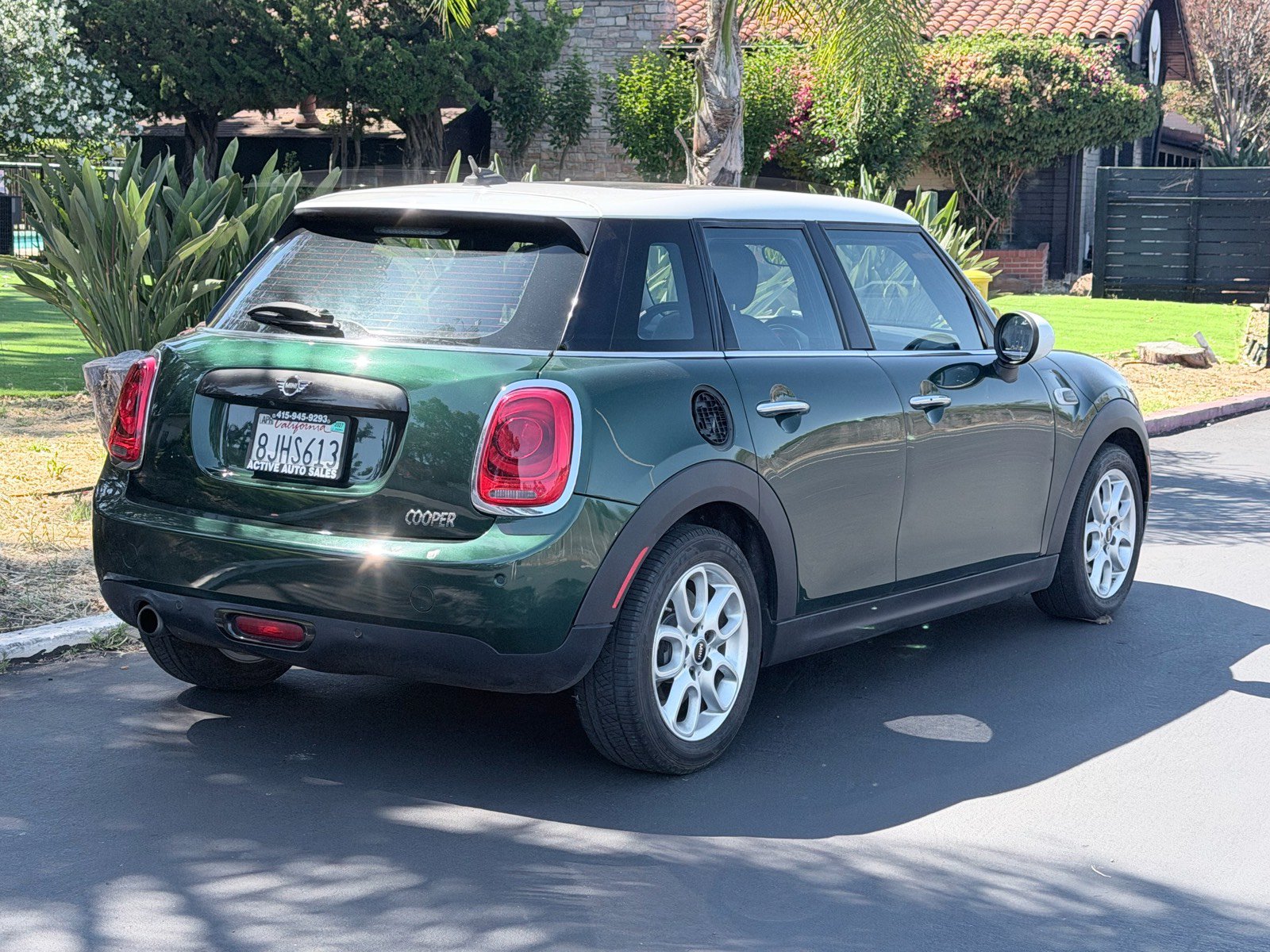 Used 2019 MINI Cooper 4-Door Hardtop FWD image 6