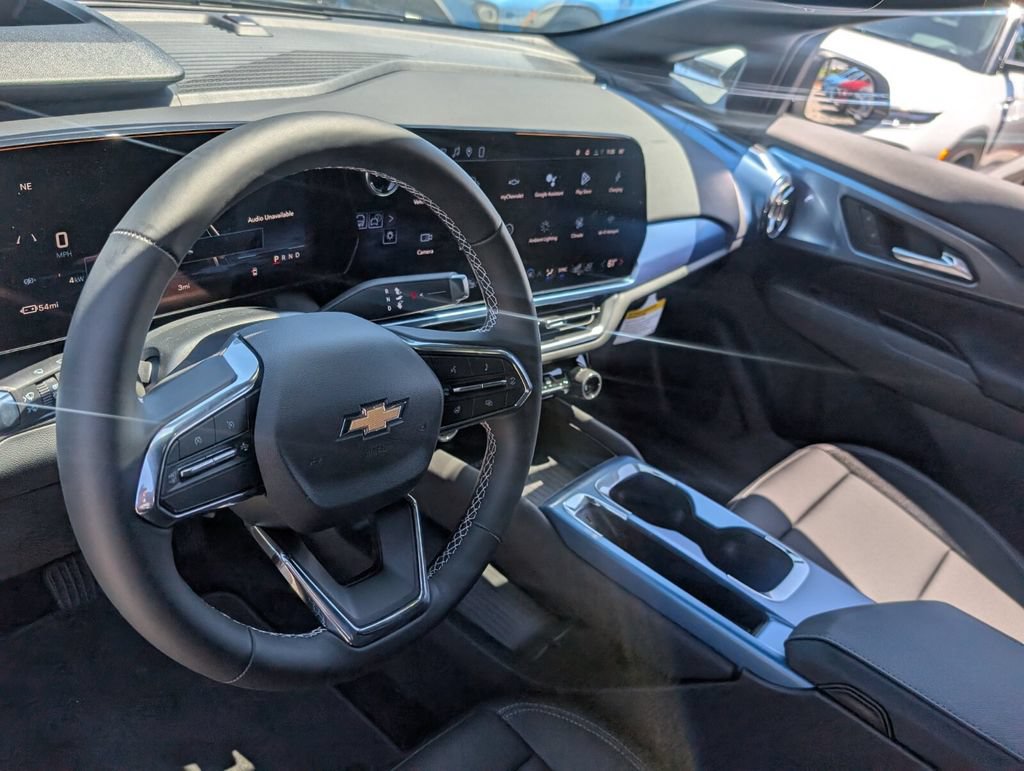 New 2026 Chevrolet Equinox EV LT w/ Convenience Package II FWD image 6
