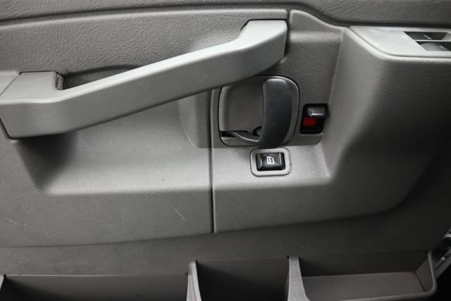 Used 2016 Chevrolet Express 3500 LT w/ LT Preferred Equipment Group RWD image 26