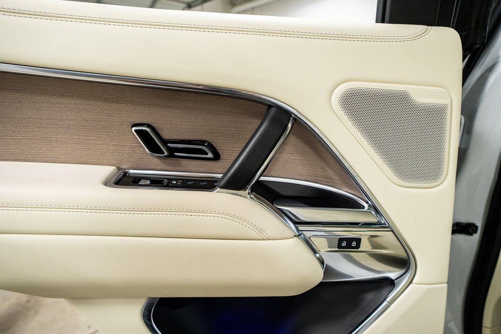 Used 2024 Land Rover Range Rover SE image 48