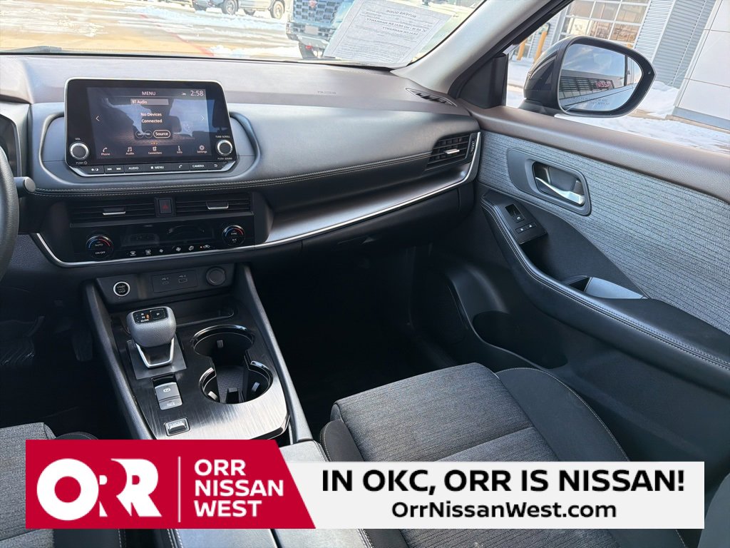 Used 2023 Nissan Rogue SV image 19