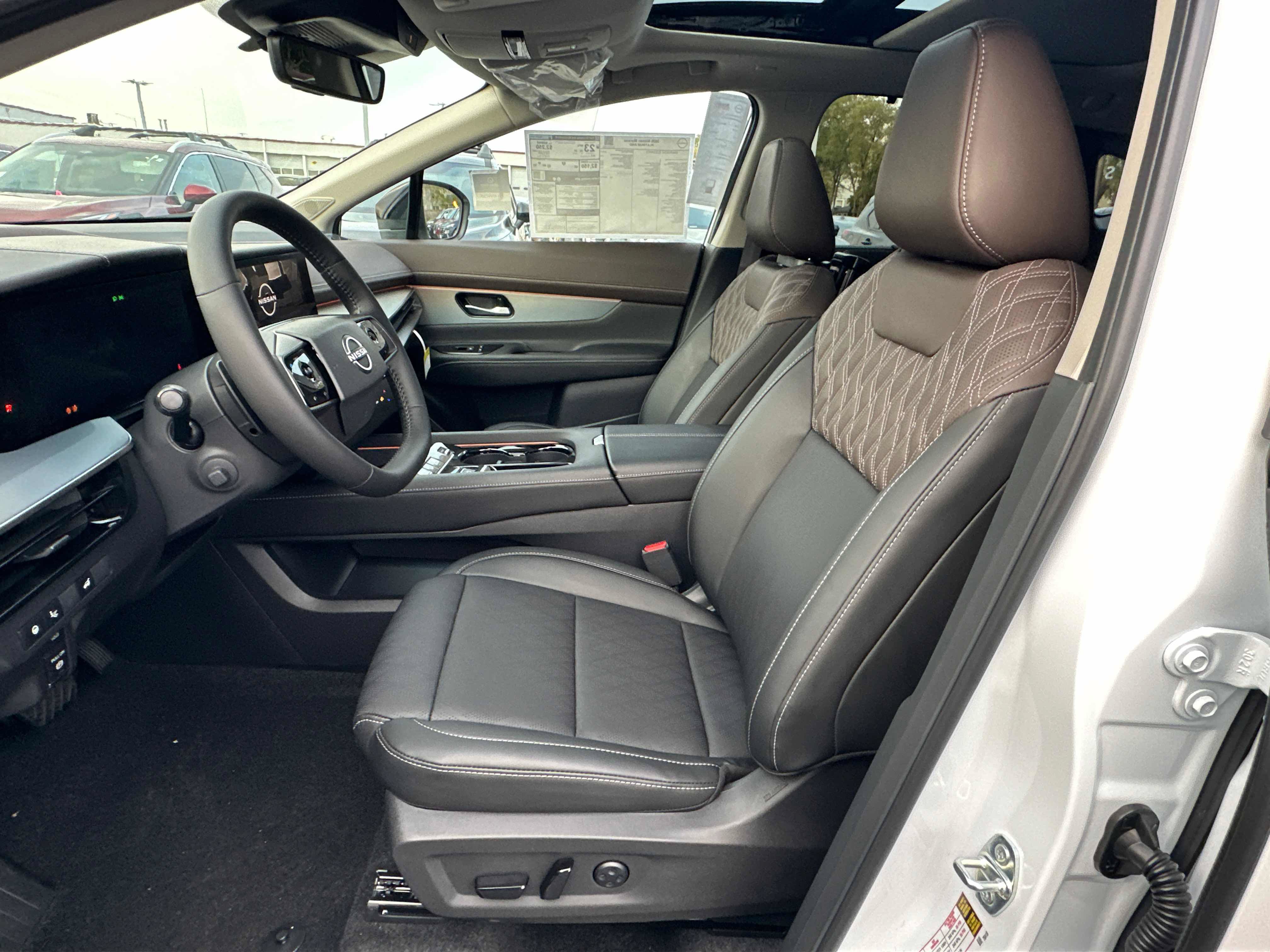 New 2026 Nissan Murano Platinum w/ Cargo Package AWD/4WD image 25