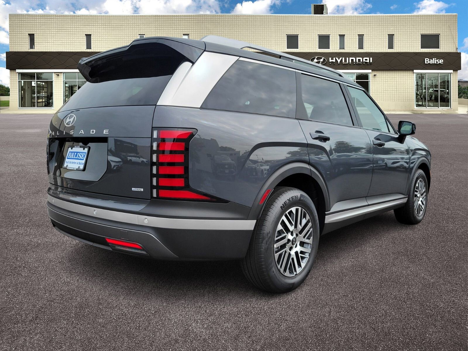 New 2026 Hyundai Palisade SEL image 3