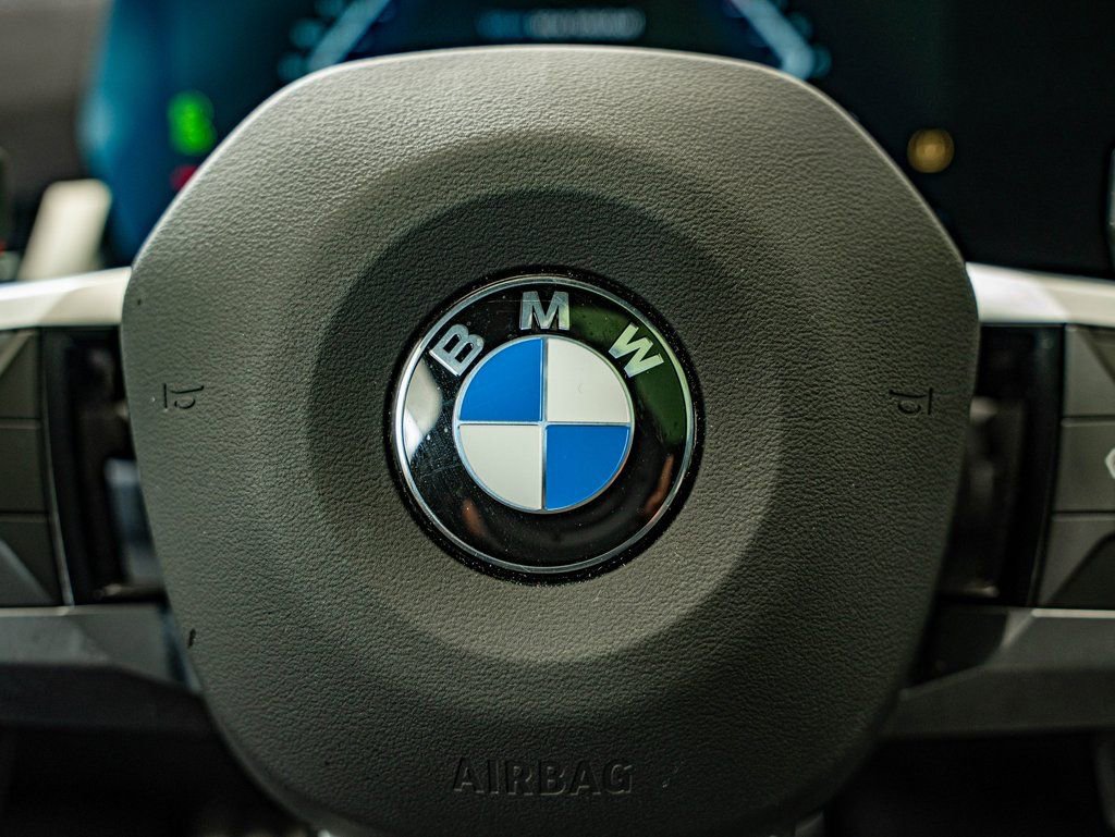 Used 2025 BMW X2 M35i AWD/4WD image 23