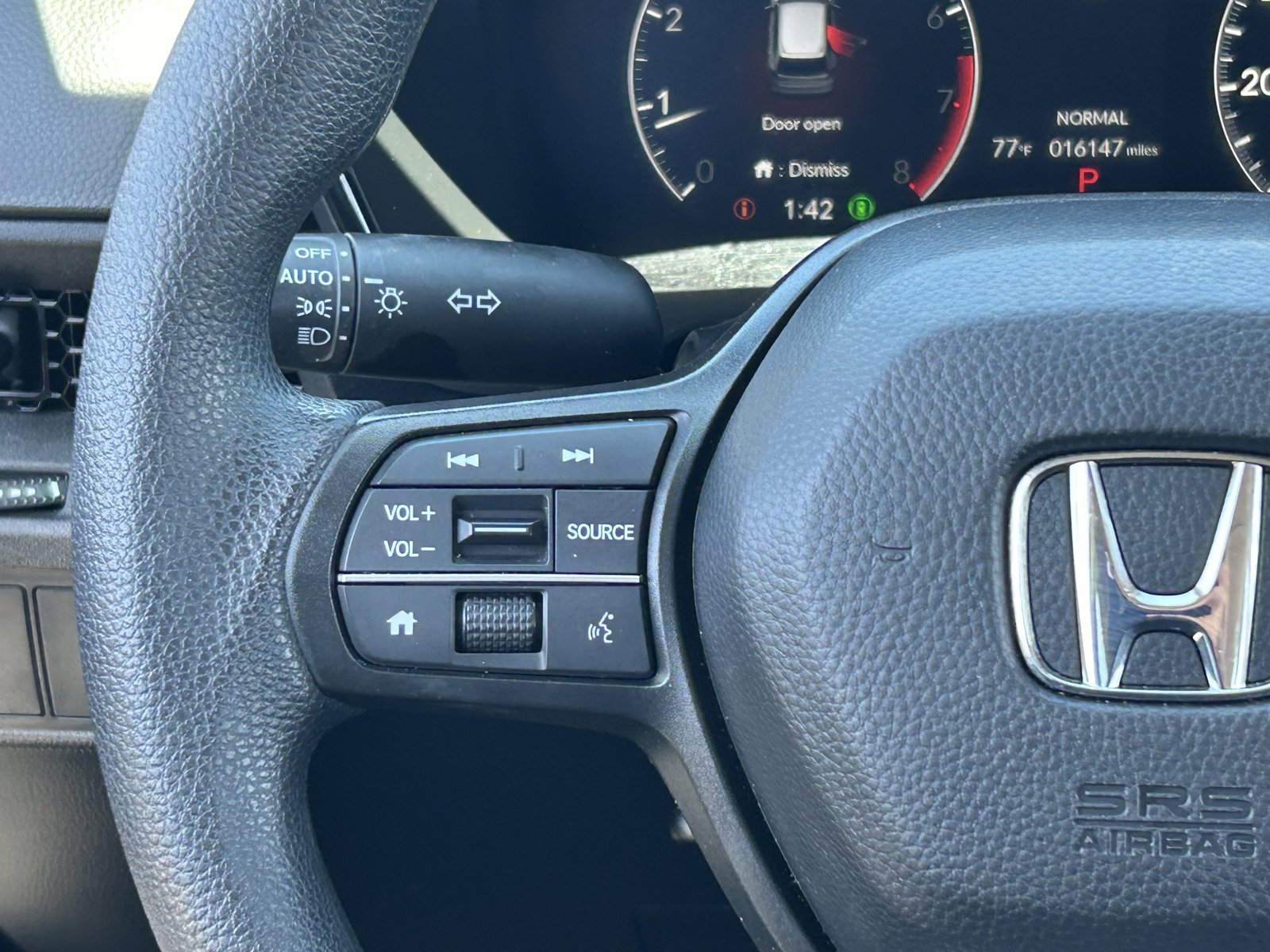 Used 2025 Honda CR-V EX image 25