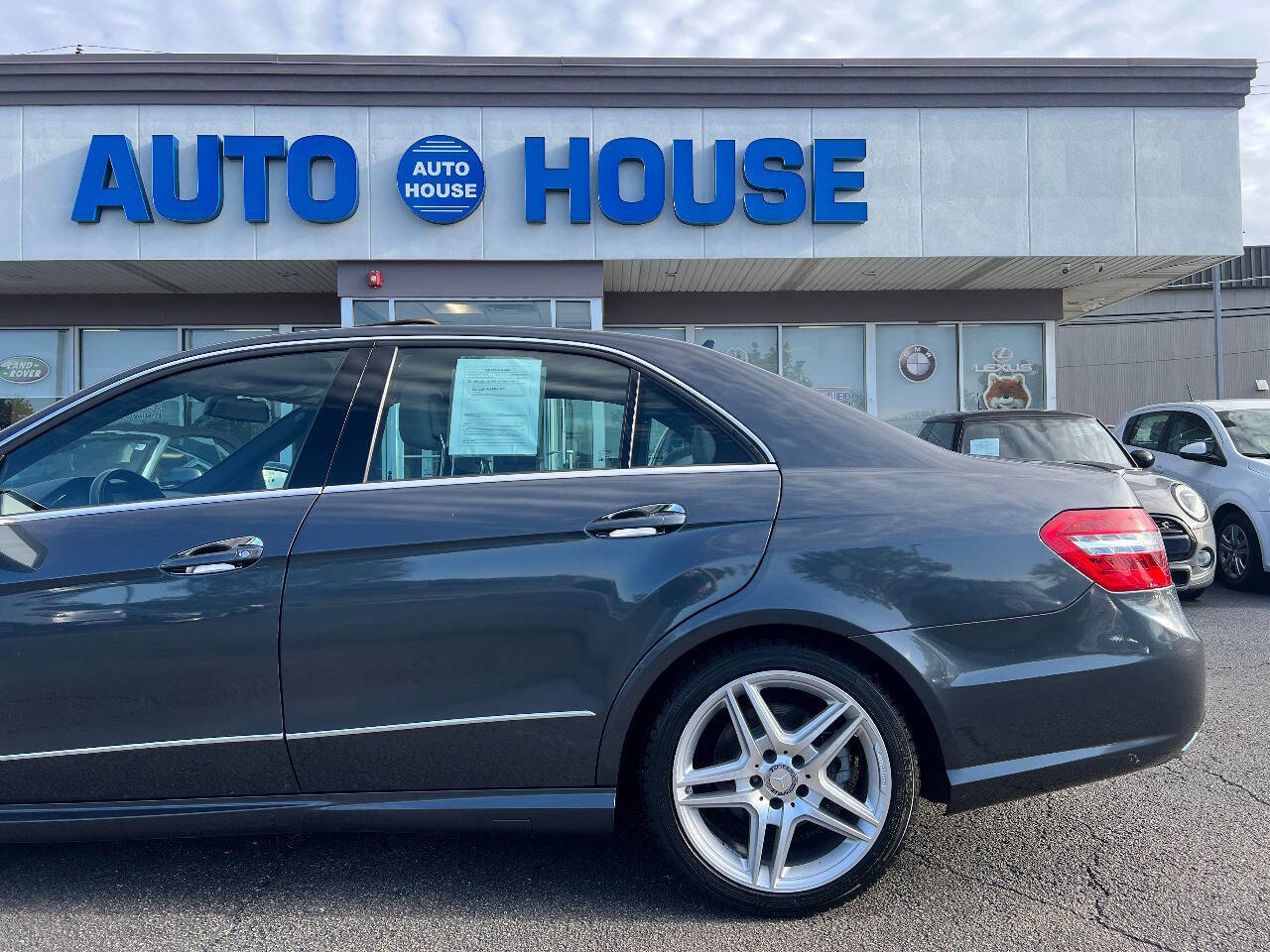 Used 2013 Mercedes-Benz E 350 4MATIC Sedan image 38