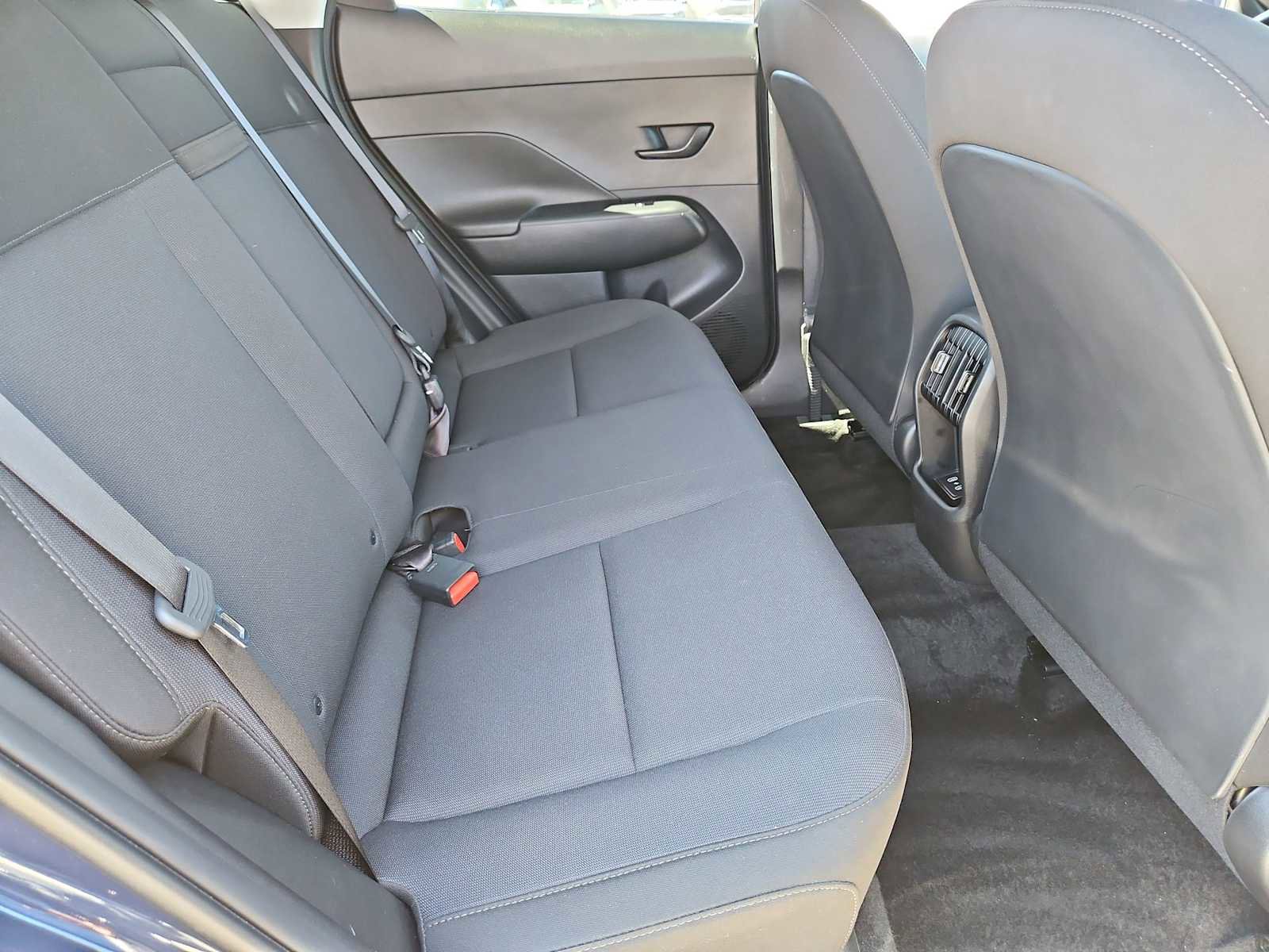 Certified 2025 Hyundai Kona SEL image 20