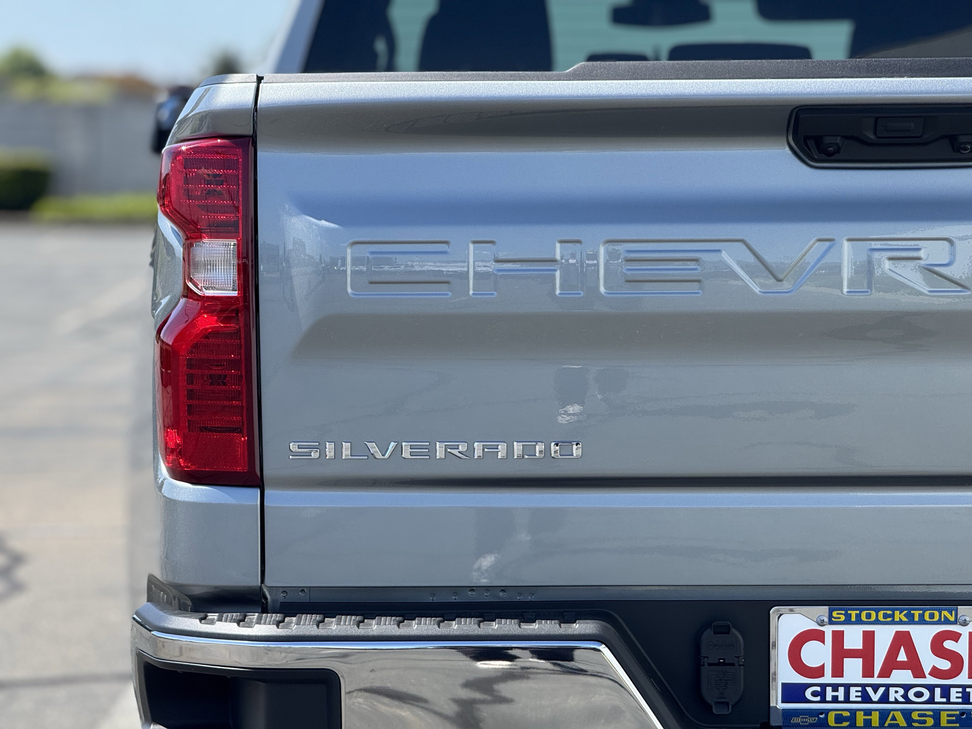 New 2026 Chevrolet Silverado 1500 LT w/ Z71 Off-Road Package AWD/4WD image 7
