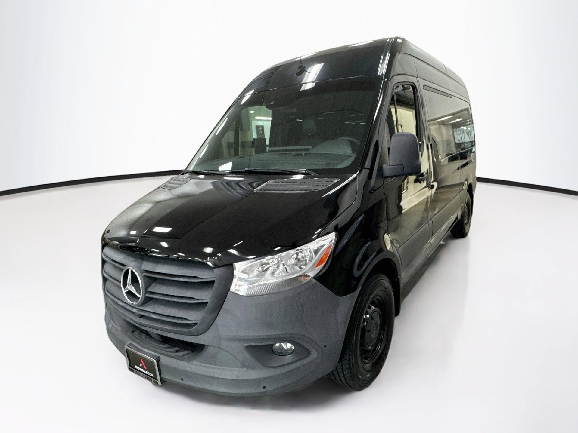 Used 2023 Mercedes-Benz Sprinter 2500 image 3
