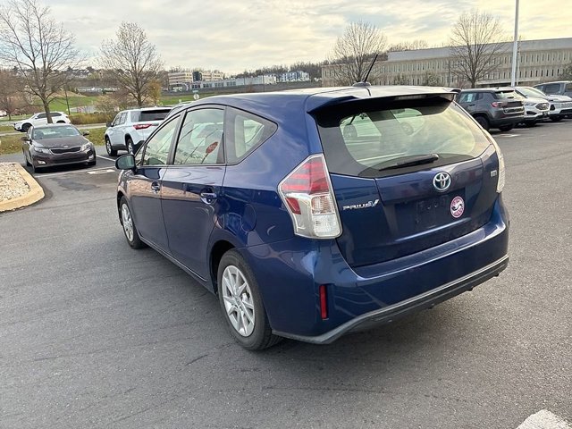 Used 2016 Toyota Prius V Three image 11