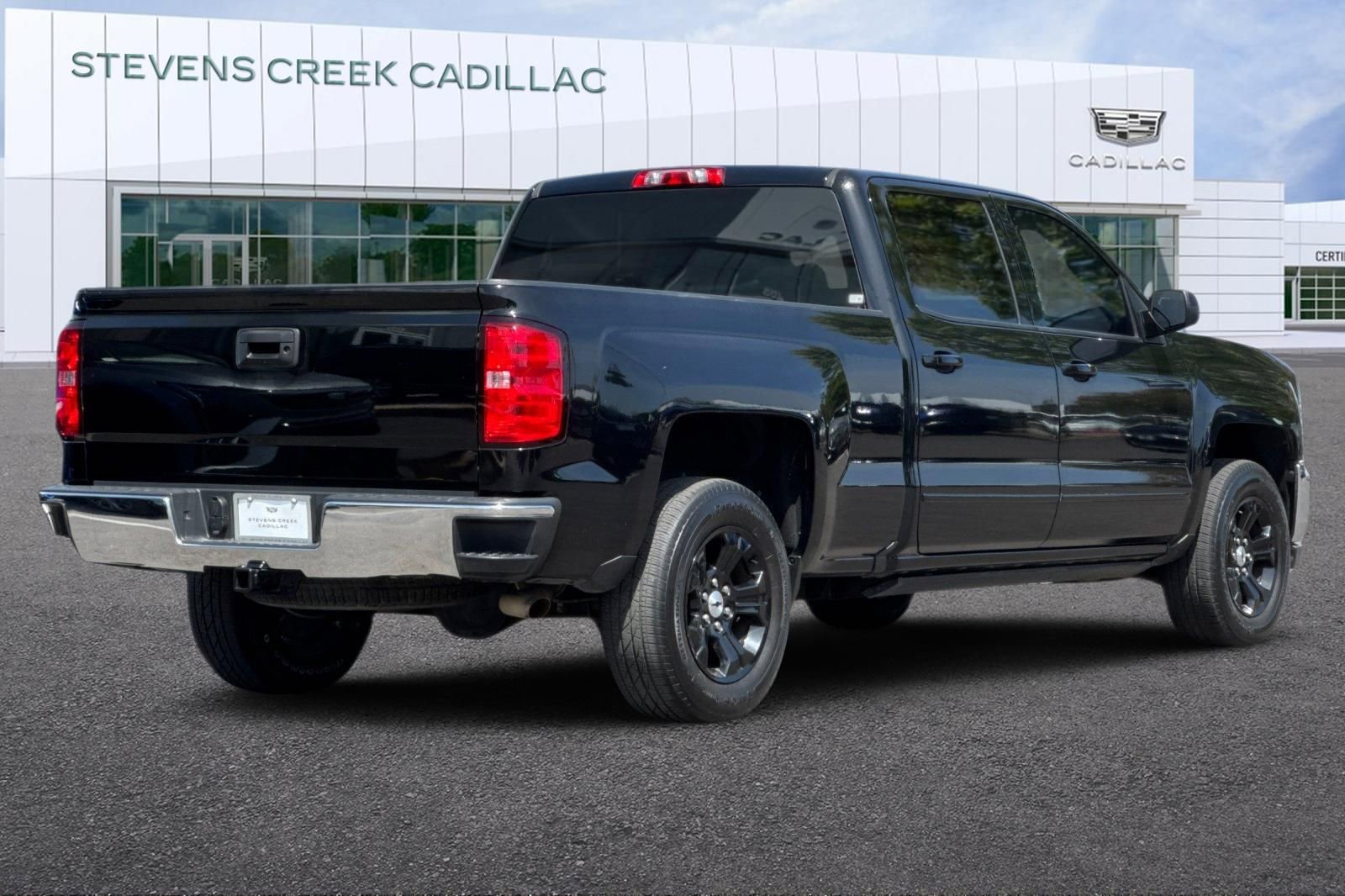 Used 2017 Chevrolet Silverado 1500 LT w/ All Star Edition AWD/4WD image 3