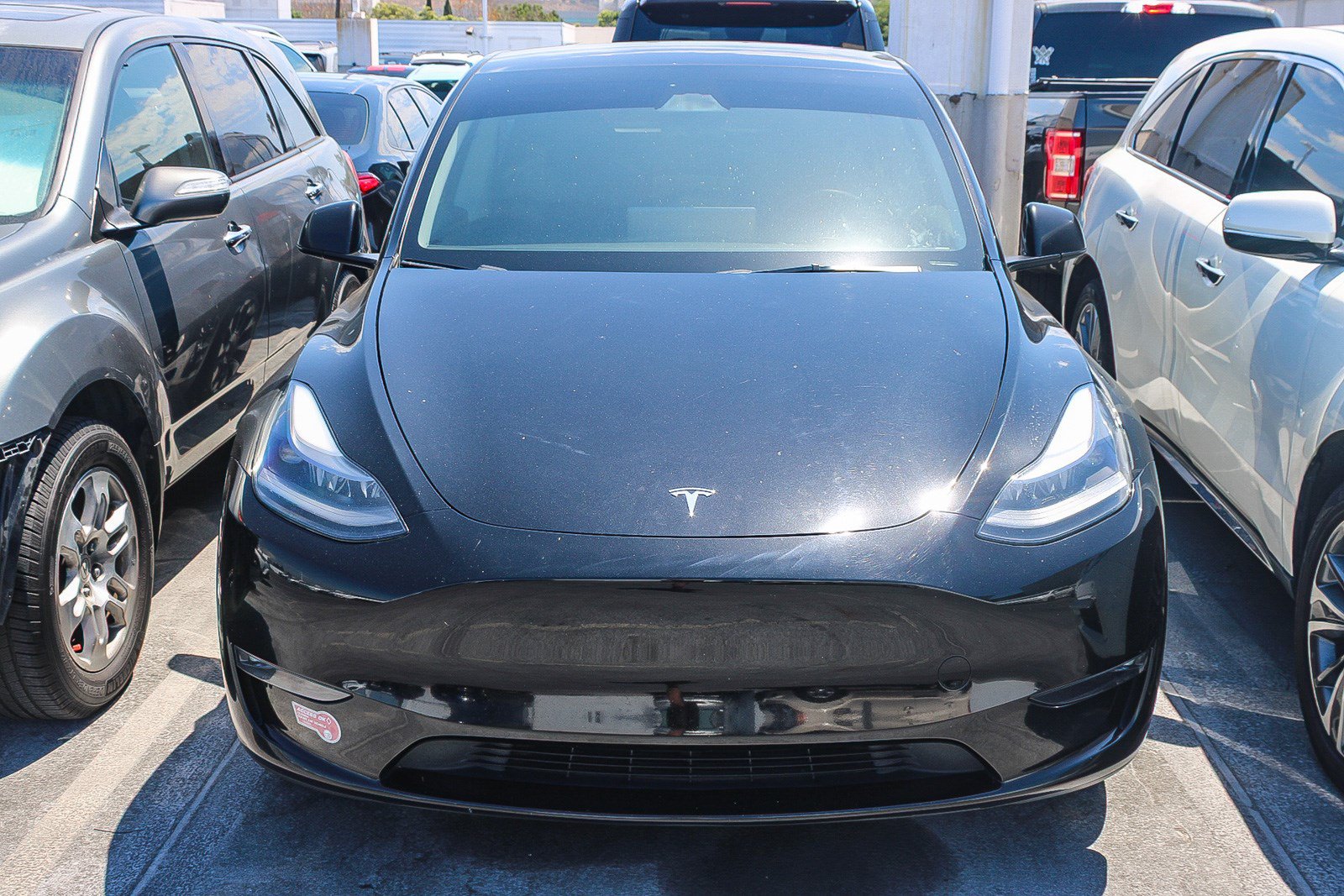 Used 2023 Tesla Model Y Long Range AWD/4WD image 3