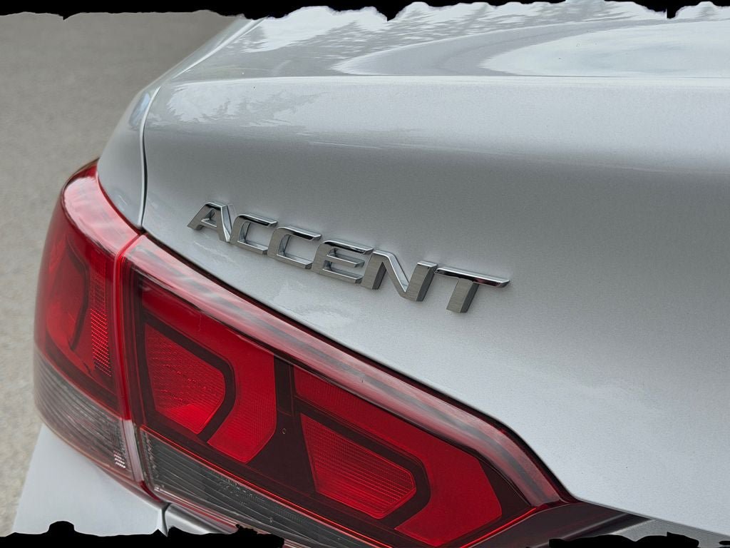 Used 2021 Hyundai Accent SE FWD image 33