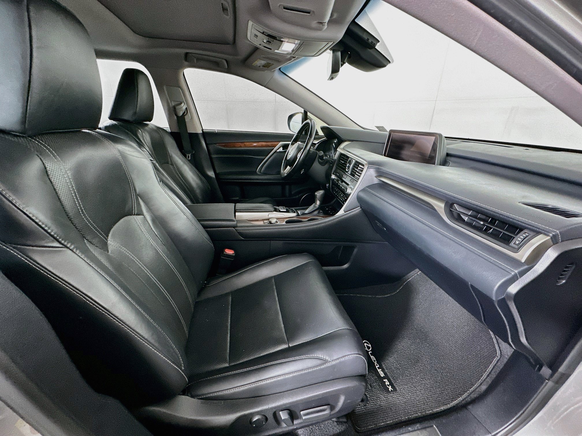 Used 2018 Lexus RX 350L AWD image 31