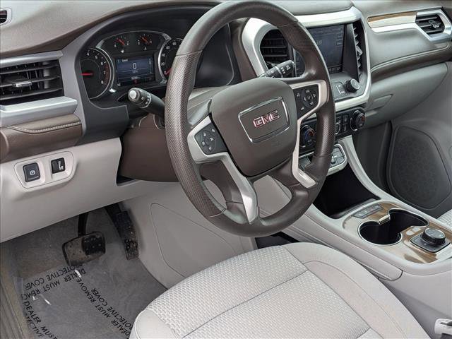 Used 2022 GMC Acadia SLE image 10